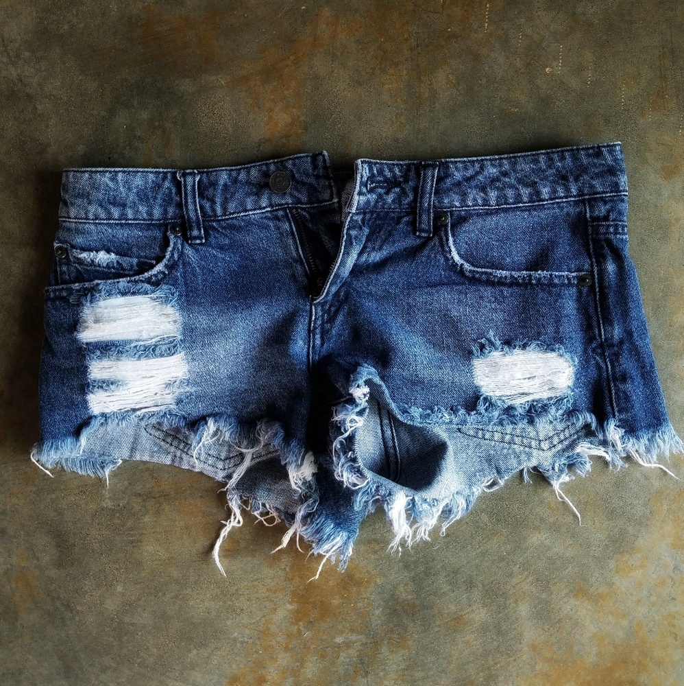 Volcom High Rise Cut Off Shorts